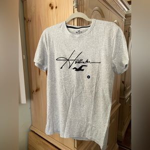NWT Men’s Hollister Graphic Shirt